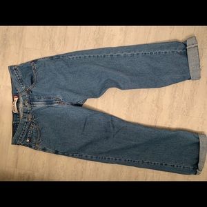 Levi’s boyfriend jeans